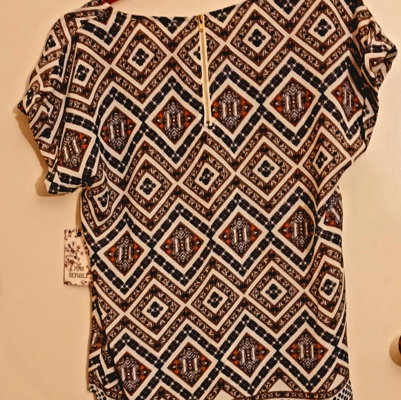 Pink Republic shirt NWT - Picture 2 of 6